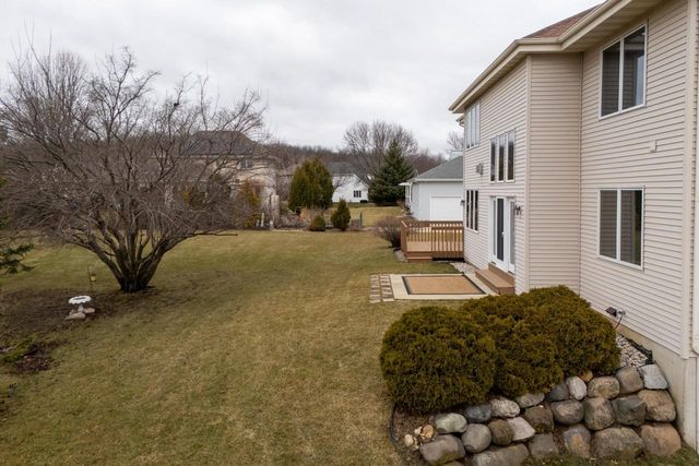 8701 Nelson Crossing, Verona, WI 53593