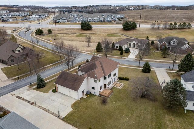 8701 Nelson Crossing, Verona, WI 53593