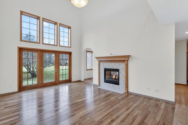 8701 Nelson Crossing, Verona, WI 53593