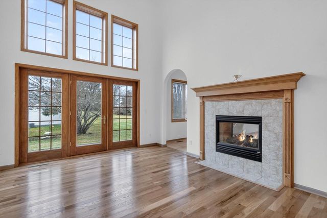 8701 Nelson Crossing, Verona, WI 53593