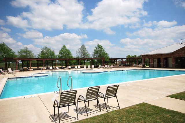 4517 Chestnut Meadows BND, Georgetown, TX 78626