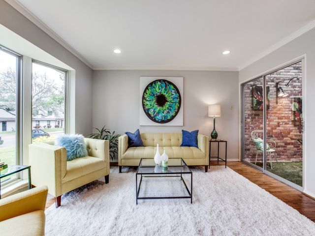 10628 Sandpiper Lane, Dallas, TX 75230