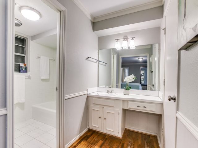 10628 Sandpiper Lane, Dallas, TX 75230