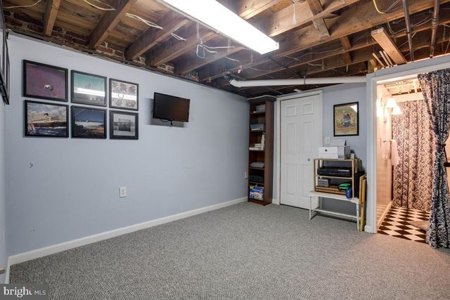 3574 BENZINGER, Baltimore, MD 21229