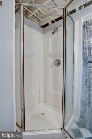 3574 BENZINGER, Baltimore, MD 21229