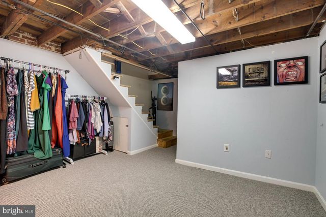 3574 BENZINGER, Baltimore, MD 21229