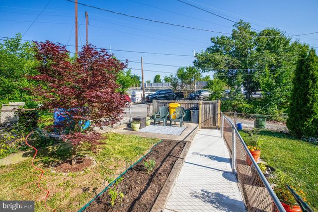 3574 BENZINGER, Baltimore, MD 21229