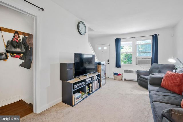 3574 BENZINGER, Baltimore, MD 21229