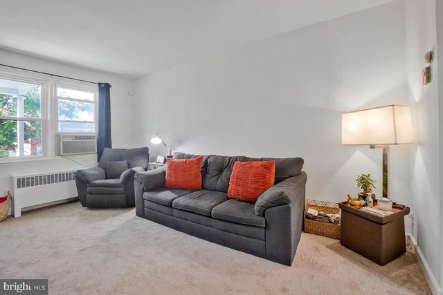 3574 BENZINGER, Baltimore, MD 21229