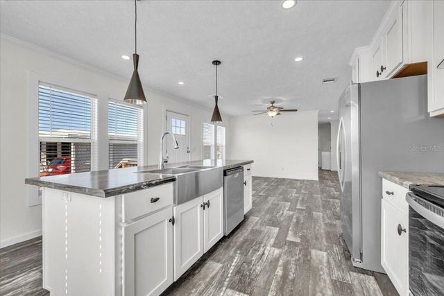 3162 MERCURY LANE, North Fort Myers, FL 33903