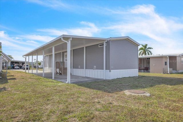 3162 MERCURY LANE, North Fort Myers, FL 33903