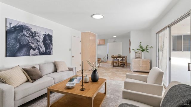 716 Elm Dr, Petaluma, CA 94952