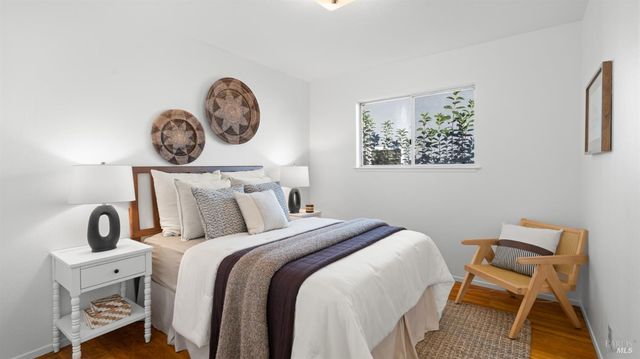 716 Elm Dr, Petaluma, CA 94952