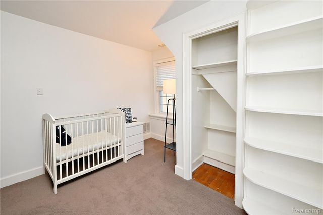 292 W Woodland Street, Ferndale, MI 48220