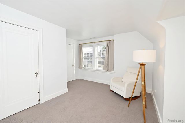 292 W Woodland Street, Ferndale, MI 48220