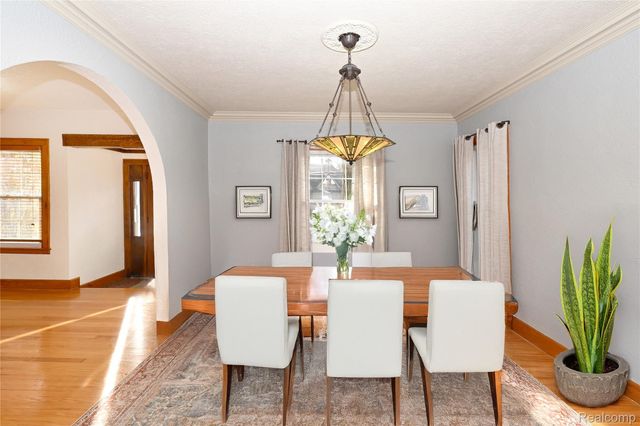 292 W Woodland Street, Ferndale, MI 48220