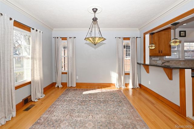 292 W Woodland Street, Ferndale, MI 48220