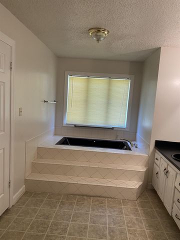 5318 Us-264 Alt, Wilson, NC 27893