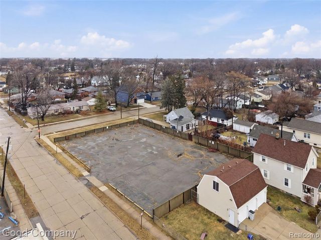 000 Vassar, Hazel Park, MI 48030