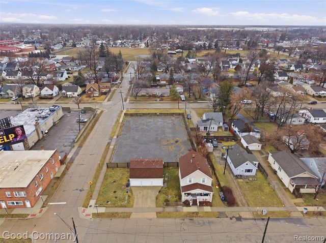 000 Vassar, Hazel Park, MI 48030