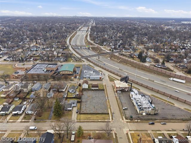 000 Vassar, Hazel Park, MI 48030