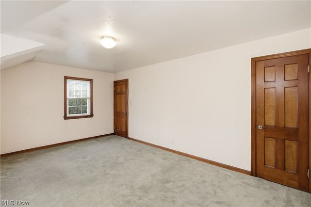 13577 Cedar Road, University Heights, OH 44118