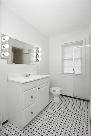 13577 Cedar Road, University Heights, OH 44118