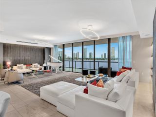 3300 NE 188th Street 718, Aventura, FL 33180