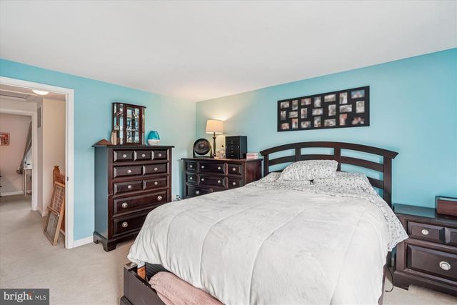 14701 WINTERFIELD CT, Centreville, VA 20120