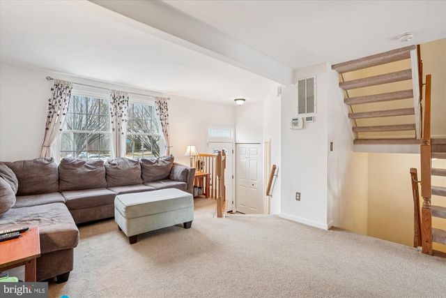 14701 WINTERFIELD CT, Centreville, VA 20120