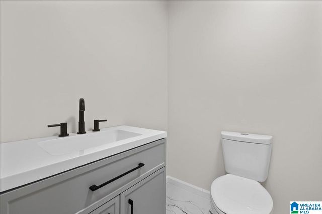 130 CHURCH STREET, Oneonta, AL 35121