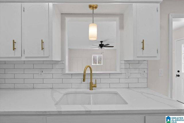 130 CHURCH STREET, Oneonta, AL 35121