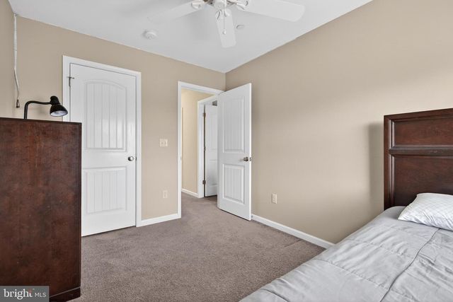 526 WHITECHAPEL RD, Lancaster, PA 17603