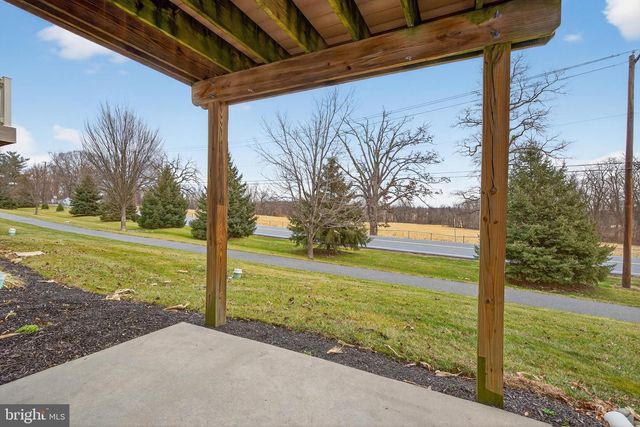 526 WHITECHAPEL RD, Lancaster, PA 17603