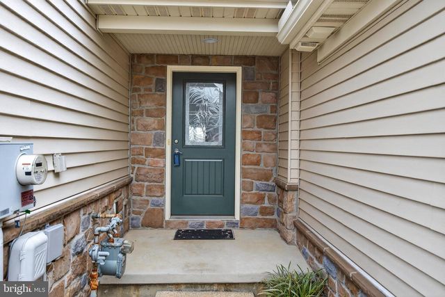 526 WHITECHAPEL RD, Lancaster, PA 17603