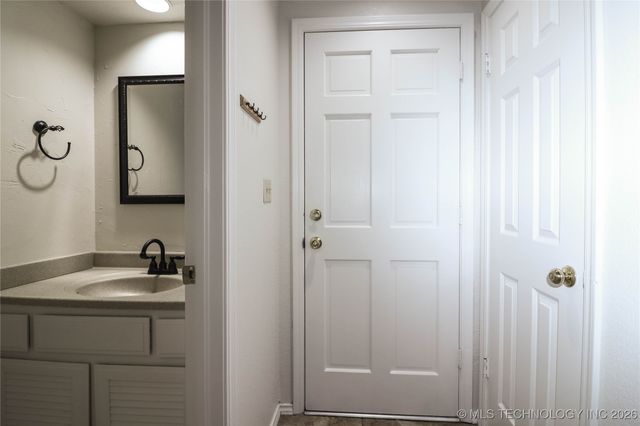 6342 E 89th Place 903, Tulsa, OK 74137