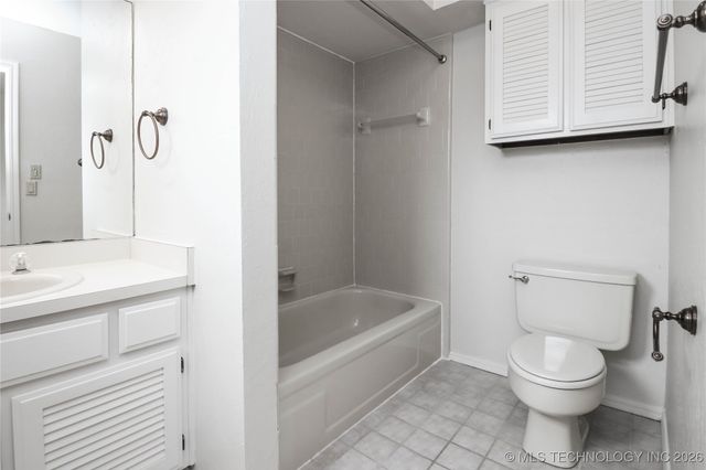 6342 E 89th Place 903, Tulsa, OK 74137