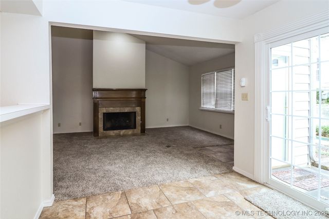 6342 E 89th Place 903, Tulsa, OK 74137