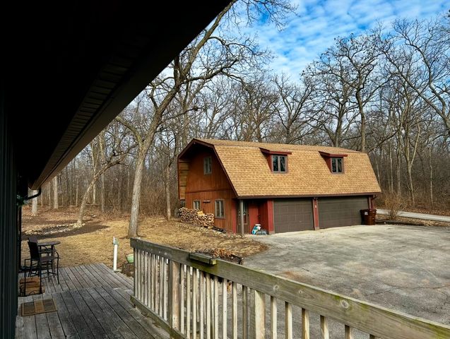 10081 Haas Road, Rockton, IL 61072