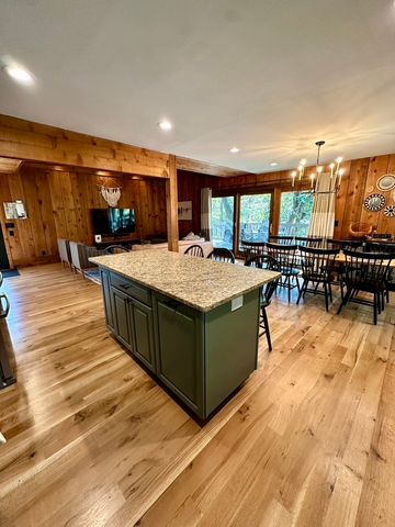 10081 Haas Road, Rockton, IL 61072