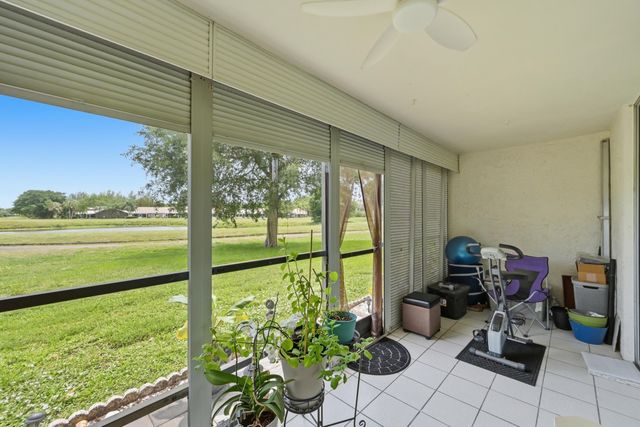 3231 Holiday Springs Boulevard 110, Margate, FL 33063