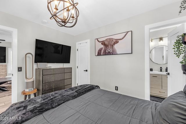 1926 W HOLLY Street, Phoenix, AZ 85009