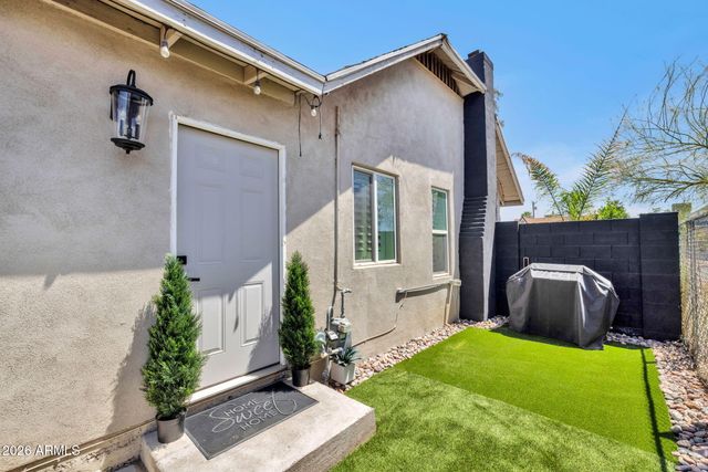 1926 W HOLLY Street, Phoenix, AZ 85009
