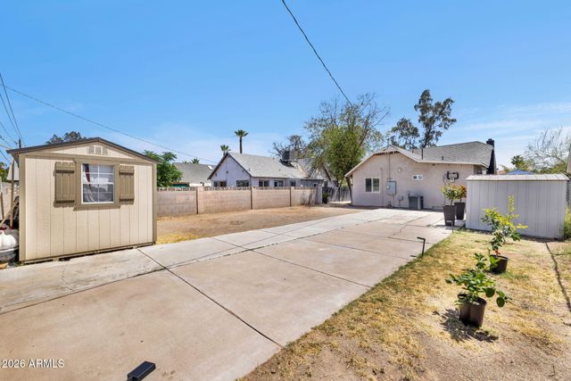1926 W HOLLY Street, Phoenix, AZ 85009