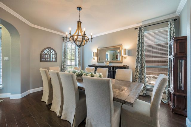 928 Bentley Drive, Roanoke, TX 76262