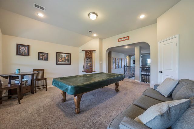 928 Bentley Drive, Roanoke, TX 76262