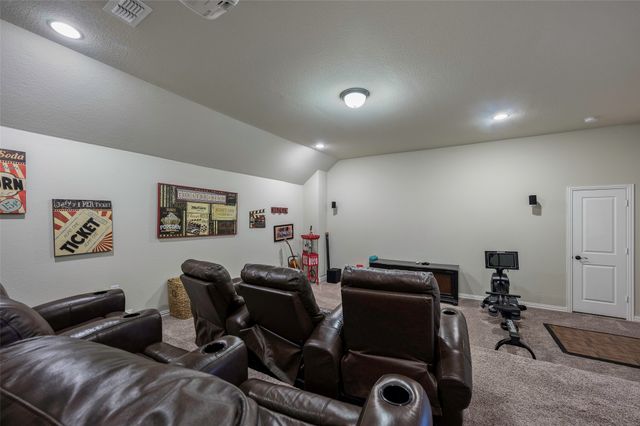 928 Bentley Drive, Roanoke, TX 76262