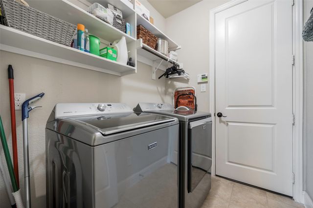 928 Bentley Drive, Roanoke, TX 76262