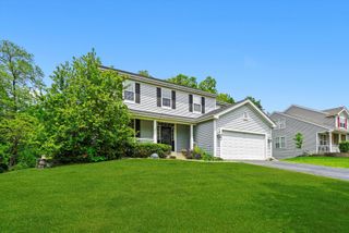 484 Rosewood Drive, Carpentersville, IL 60110