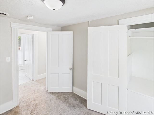 1026 N Clark Boulevard, Clarksville, IN 47129